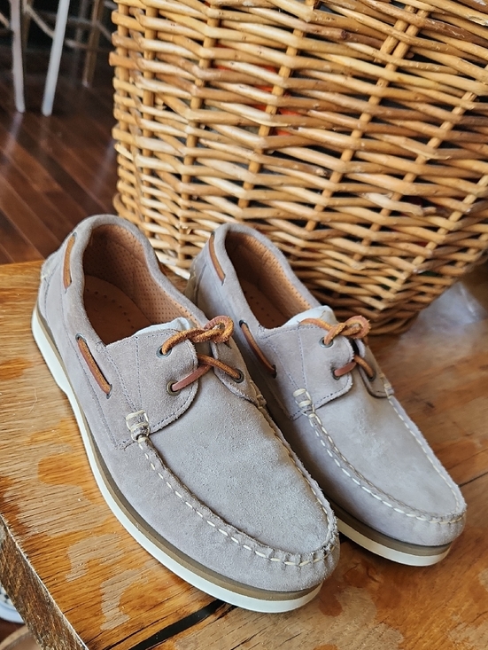 Allen Edmonds Other - Allen Edmonds Force 10‎ sz 8.5 Port Washington Boat Shoes Suede Taupe